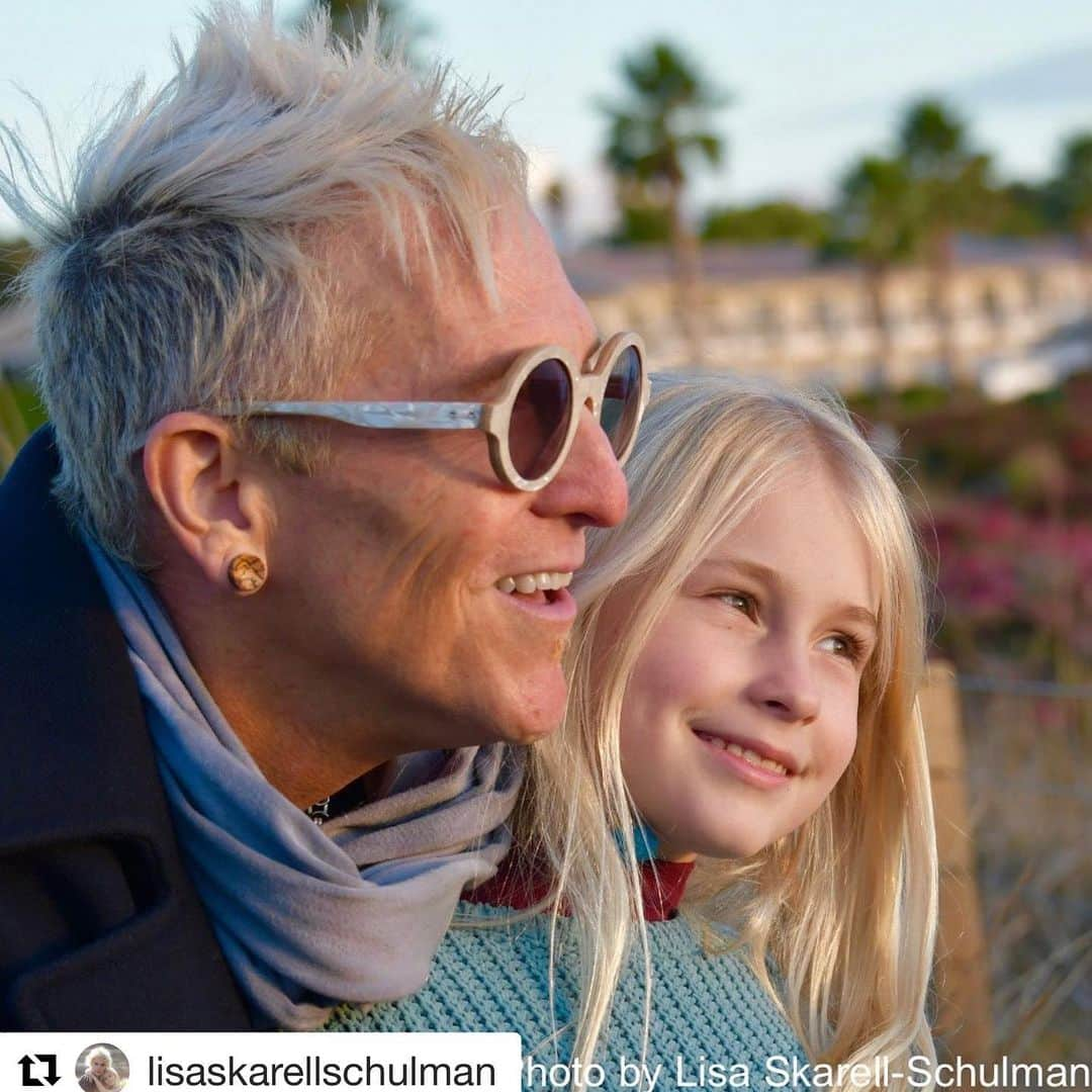 マーク・シュルマンさんのインスタグラム写真 - (マーク・シュルマンInstagram)「#Repost @lisaskarellschulman Yeah the kid is pretty cute too!  #luckyman #proudpapa #pismobeach #lovelywife #lovelylife @markyplanet」11月30日 13時45分 - markyplanet