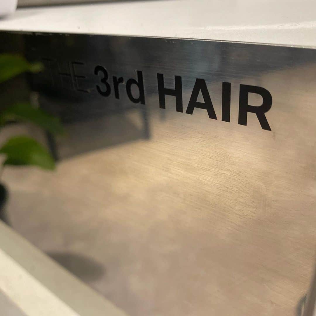けんちゃんねるさんのインスタグラム写真 - (けんちゃんねるInstagram)「ヘアメンテしてきました✨ #the3rdhair #津田沼 #メンズ美容院」11月30日 14時25分 - kench_555