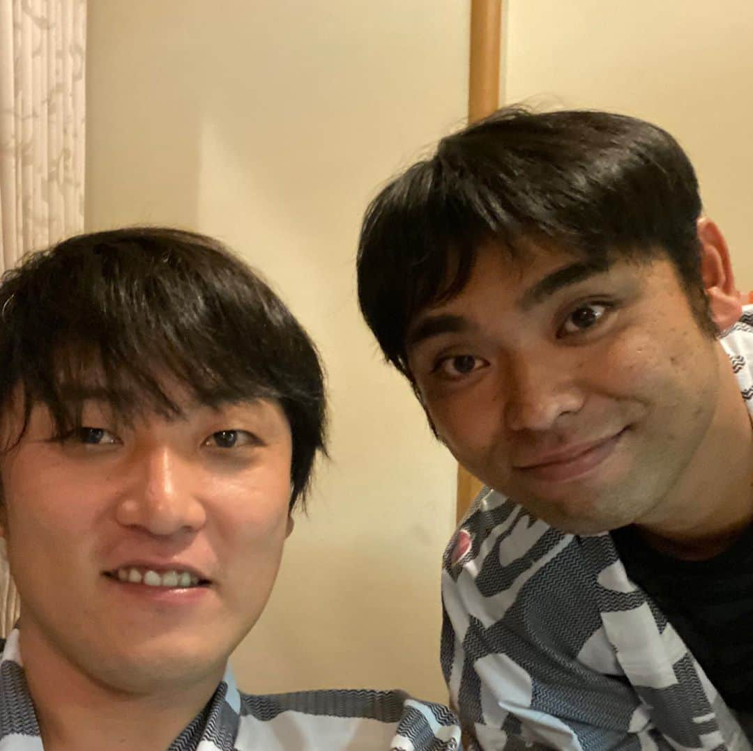 高橋聡文さんのインスタグラム写真 - (高橋聡文Instagram)「選手会納会で今年初ゴルフ行きました⛳️夜の宴会も相変わらず面白かったです😊阪神タイガースのみなさん本当にありがとうございました🙇‍♂️ #ゴルフ #阪神タイガース #岩田稔#岡崎太一#通訳栗山#髙橋聡文 #同級生#桑原謙太郎#森越祐人#中谷将大#原口文仁 #守屋功輝」11月30日 14時46分 - akifumi0529