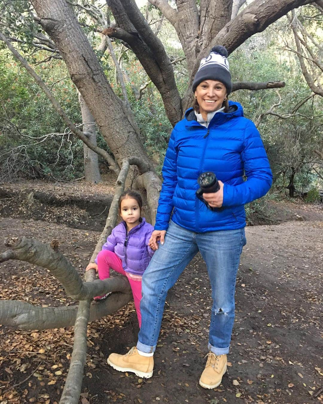 チャド・ロウさんのインスタグラム写真 - (チャド・ロウInstagram)「My girls in nature! So much to be thankful for!  #Blessed」11月30日 15時33分 - ichadlowe