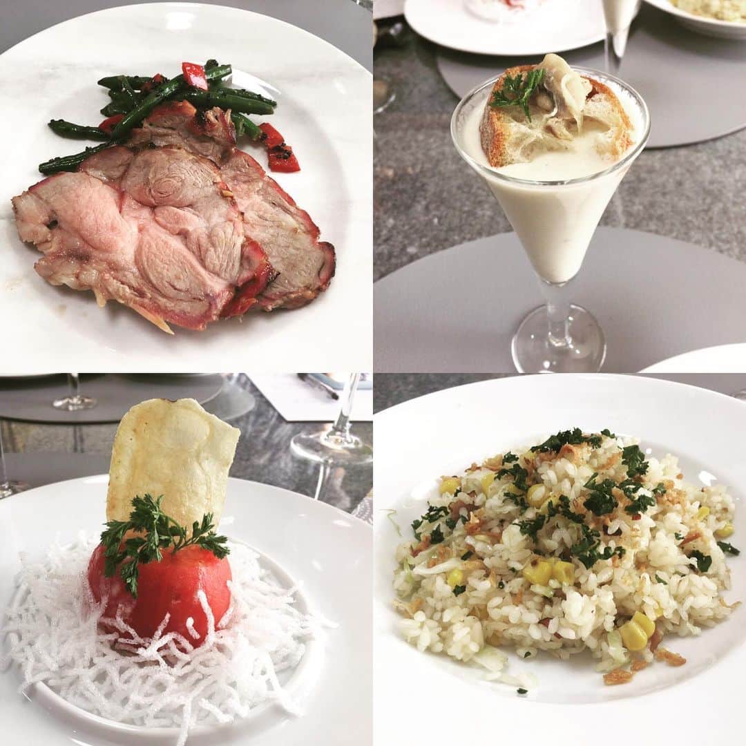 小橋めぐみのインスタグラム：「11月のお料理教室は、洋食🍴 ✔︎マッシュルームのクリームスープ ✔︎丸ごとトマトの海老サラダ ✔︎インディアンコーン ✔︎カナディアン ローストポーク トマト🍅の上に刺さってるのは、 ポテトチップス。」