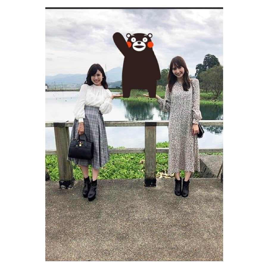 渕上彩夏さんのインスタグラム写真 - (渕上彩夏Instagram)「. . 熊本の方にはもちろん、県外から遊びに来た方にもお勧めアプリ✨✨ ○ mawaru ○ 熊本の人気スポットや最適なコースを教えてくれたり、指定のスポットに行くとスタンプをもらえてmawaru限定特典に引き換える事も出来るそうです👏🏻✨ . 11/15(金)〜2/16(日)まで上益城エリアでARフォトコンテストキャンペーンが開催されています。 「#上益城ARフォトコンテスト」と キャンペーン対象の「#スポット名」 2つをつけてInstagramに投稿すると参加出来ます✨ ちなみにARくまモンと撮影も出来ますよ🧸❣️ . 当選賞品は 上益城産の苺やすいか🍓🍉 上益城オリジナルグッズ✨ . 先日対象スポットで、平成の名水百選にも選定された浮島周辺水辺公園・浮島神社にみずほちゃんと行ってきました。 豊かな緑に囲まれた参道の先には、水面が綺麗に輝く池があり、思わず深呼吸をしたくなる、そんな素敵な場所でした。 . 皆さんもスポット体験の感想も一緒に投稿してみてくださいね。 . スマホアプリ ○mawaru○ 熊本にはこんな素敵な場所がまだまだある、熊本の良さを改めて感じる事が出来るこちらのアプリ。 熊本愛が詰まったアプリです🧸🌼 . . #おみくじ引いたら大吉でした #上益城ARフォトコンテスト #浮島神社 #PR #熊本 #熊本よかとこ #熊本観光  #熊本旅行 #kumamoto」11月30日 16時23分 - ayakafuchigami725