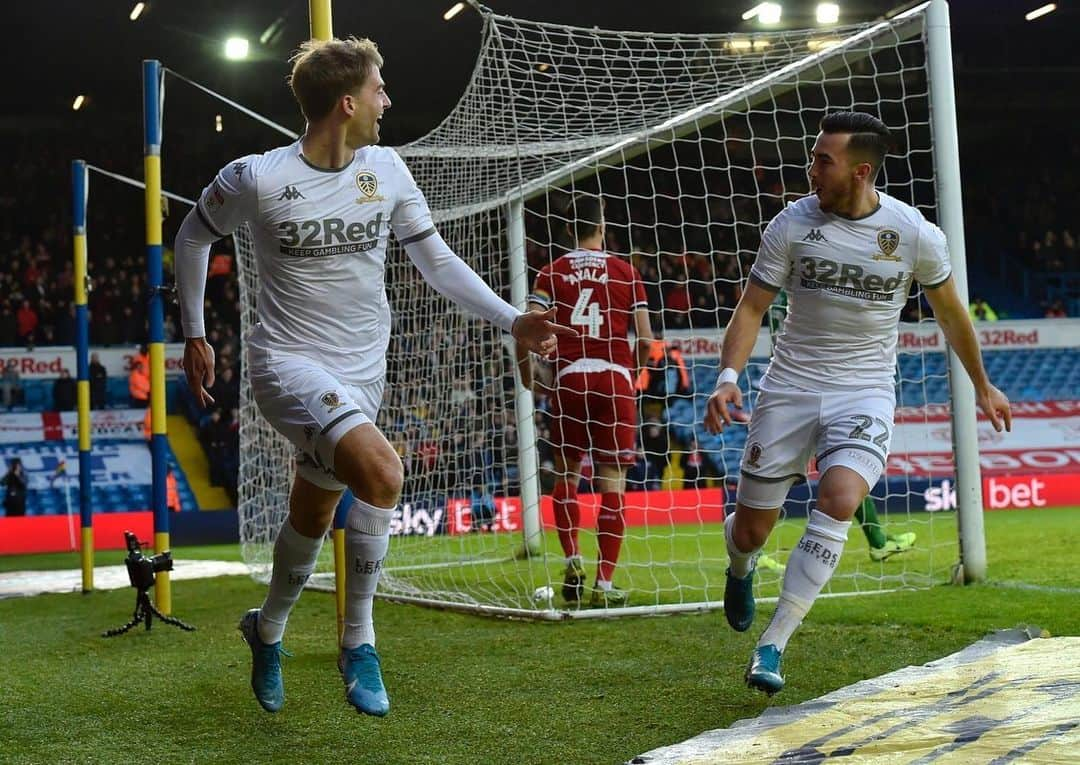 パトリック・バンフォードのインスタグラム：「This team ❤️ support was incredible 🙌🏽 @leedsunited #mot」