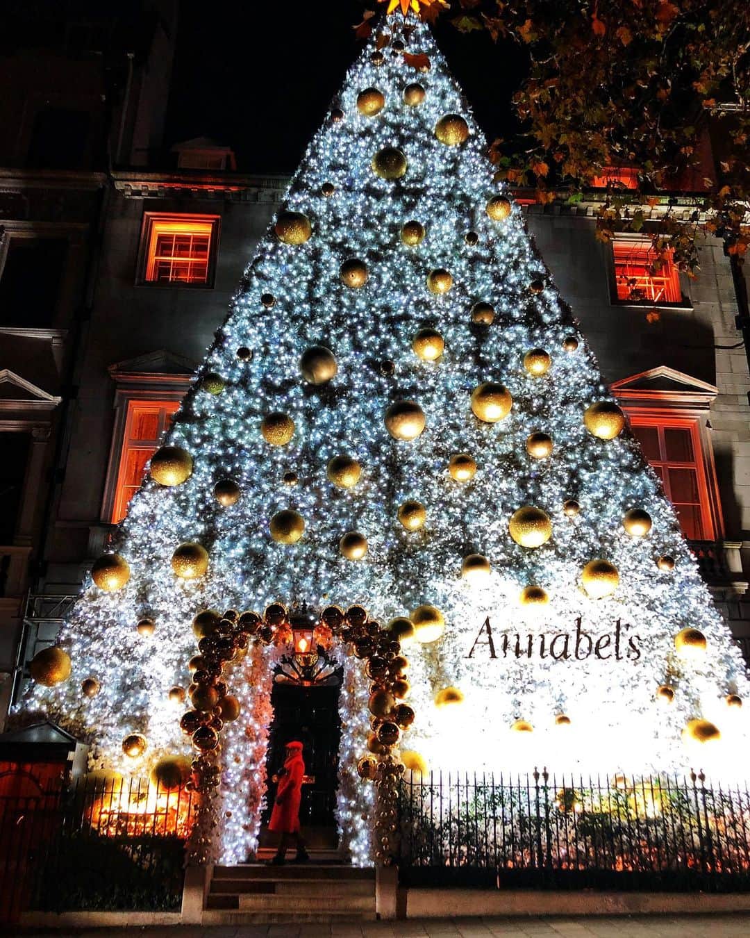 Seyda♥ Travel & Natureのインスタグラム：「Lovely Saturday ❤️ in #london #seydauk」