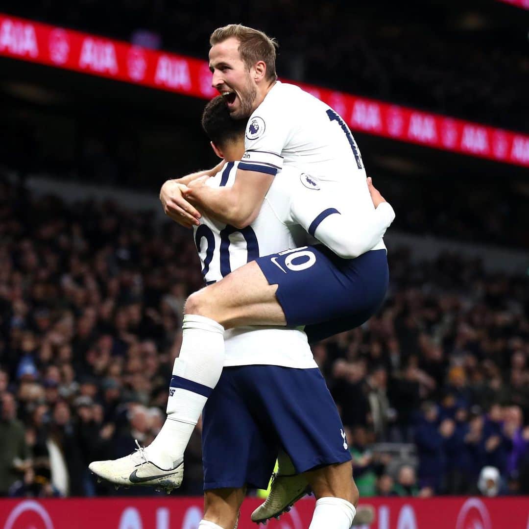 ハリー・ケインのインスタグラム：「Another good result to end a good week of wins. #COYS」
