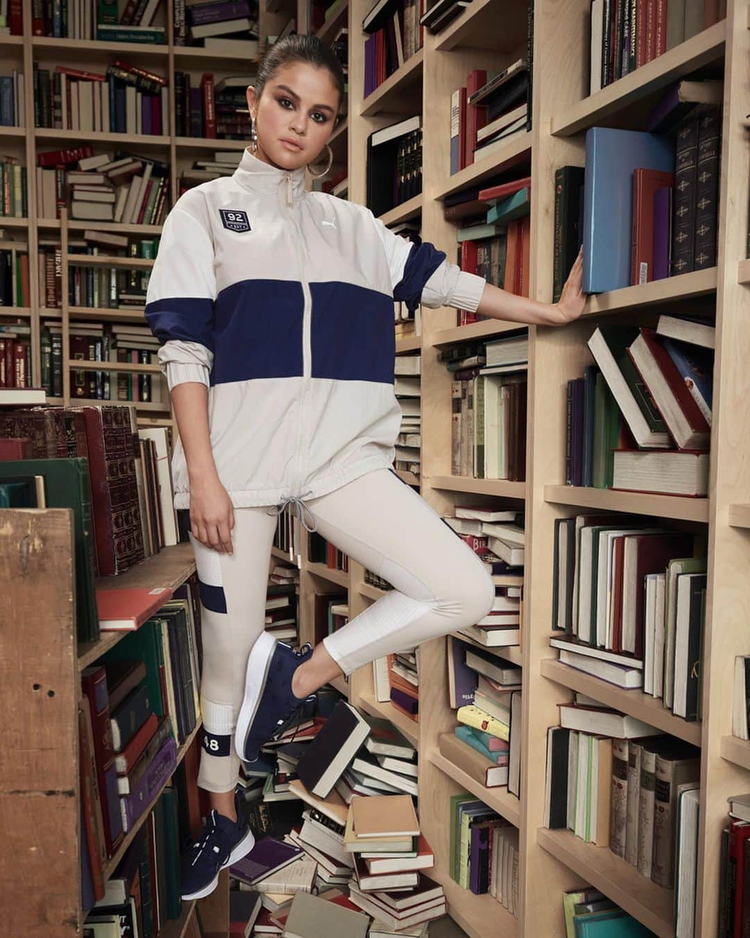 Hung Vanngoさんのインスタグラム写真 - (Hung VanngoInstagram)「New #SelenaGomez x #Puma campaign ❤️⭐️✨🌟⚡️💫」12月1日 2時57分 - hungvanngo