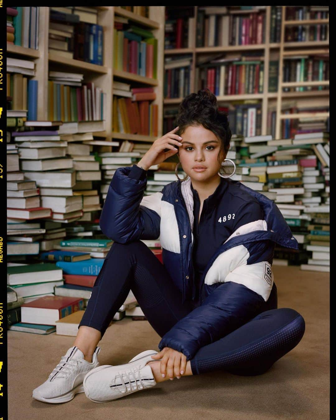 Hung Vanngoさんのインスタグラム写真 - (Hung VanngoInstagram)「New #SelenaGomez x #Puma campaign ❤️⭐️✨🌟⚡️💫」12月1日 2時57分 - hungvanngo