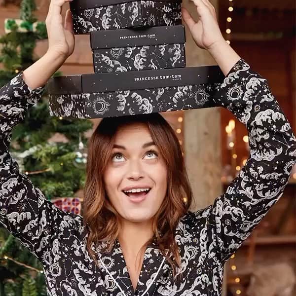 のインスタグラム：「Comme un air de Noël à l’horizon ✨🎄 #princessetamtam #noelmagique #christmasiscoming」