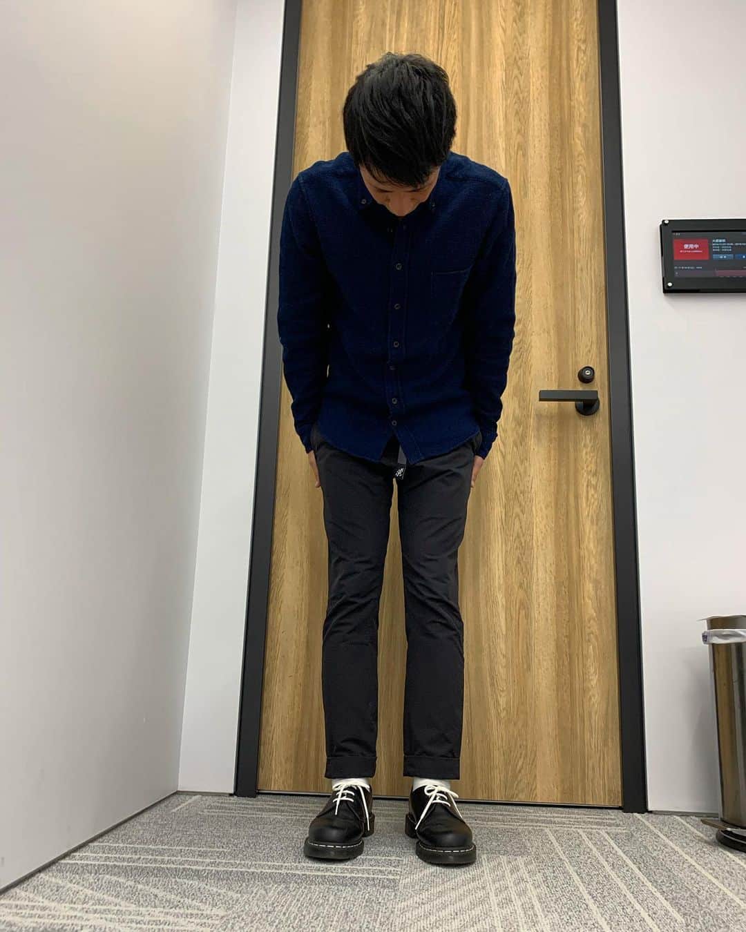柴田英嗣のインスタグラム：「皆さんへ感謝申し上げます。  #１０年ぶりの漫才 #場を与えてくれた有田さん、番組スタッフの皆さん、タレントの皆さん、関係各位の皆さん、何より楽しみにしていてくれた皆さん、そしていきなりの漫才を持ち込んだ山崎、本当に有難うございました。 こんなにも待ち望んでくれてる人が居たのかと驚きと感謝で一杯です。 沢山のメッセージもありがとうございます。 これからも沢山ふざけて参りますので、恐ろしい程ハードルを下げて楽しんで頂ければと思います。 いやマジでハードル下げてね。  #ハッシュタグの意味！」