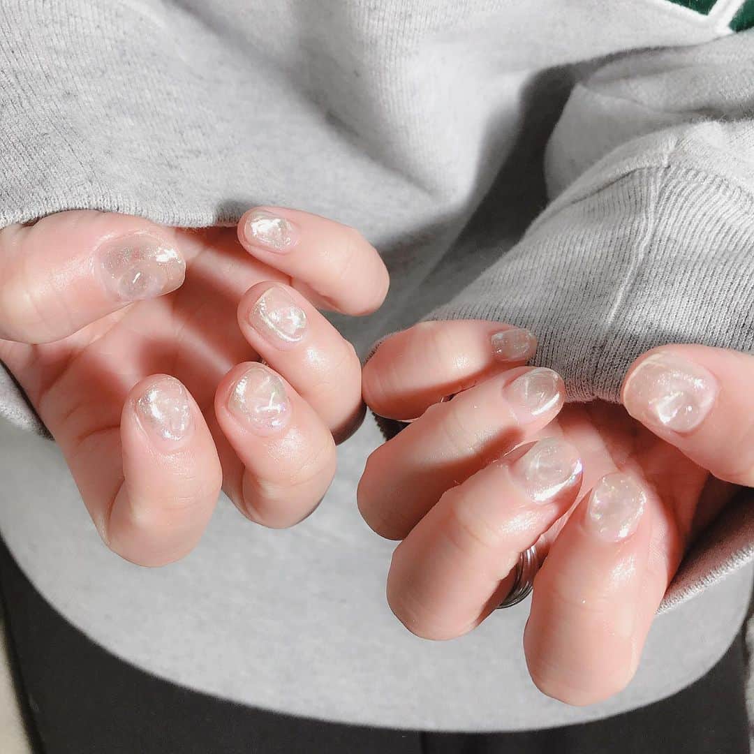 なかやまちえこのインスタグラム：「silver×clear💫 #nail #nails #nailart #ネイル #美甲 #ネイルアート  #clou #nagel #ongle #ongles #unghia #japanesenailart #manucure #네일 #젤네일 #네일아트 #네일리스트 #japanesenails #manicurist #gelnails #أظافر #クリアジェル #クリアネイル #clearnails #silvernails  #ミラーネイル #mirrornails #橋本愛奈 ちゃん⠀ MagicPowder 1silver」