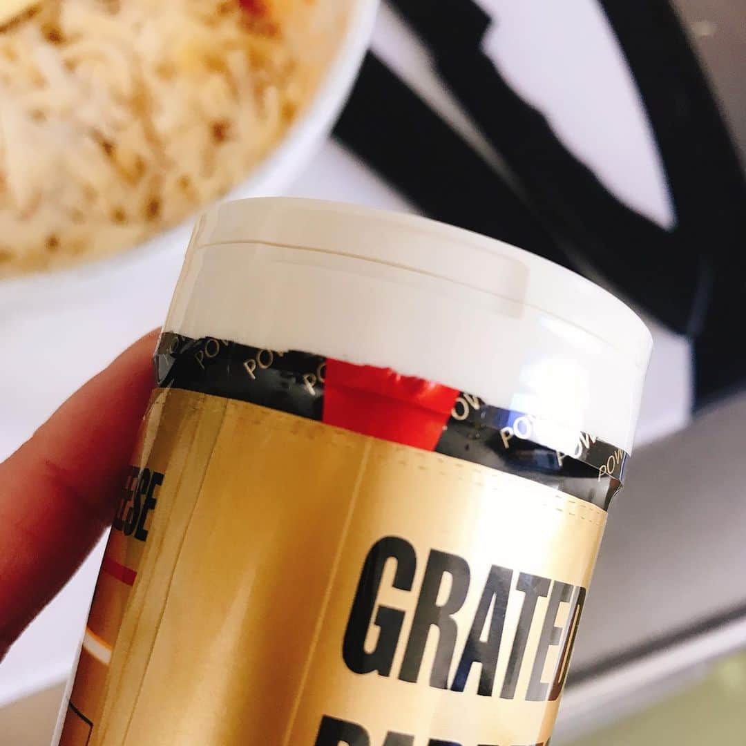 南瀬奈のインスタグラム：「#南さんには難しい #不器用　#あるあるシリーズ」