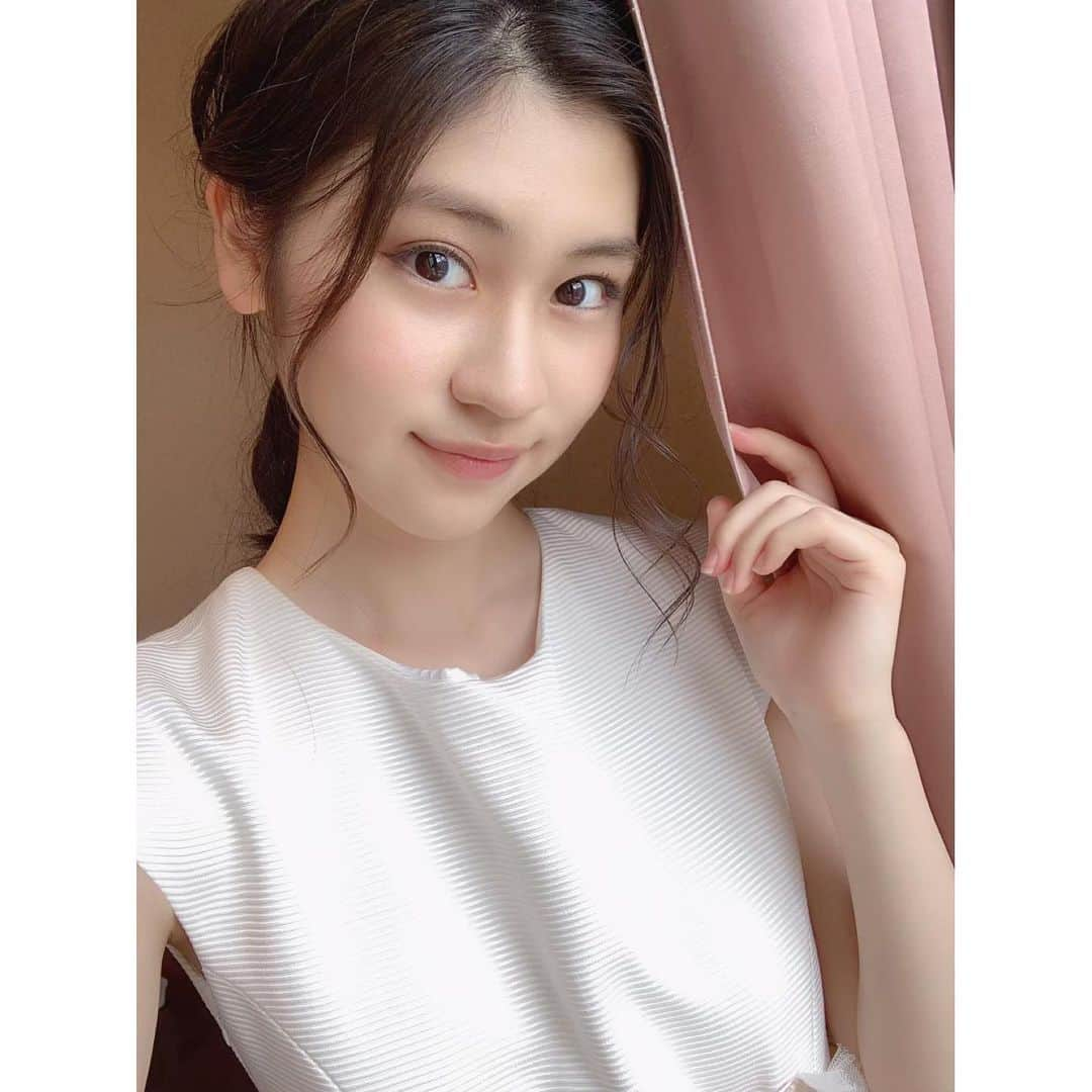 二木蒼生さんのインスタグラム写真 - (二木蒼生Instagram)「#18thbirthday * ‪18歳になりました🙌🏻 ‪お祝いありがとうございます🥺✨‬ ‪色々な事にチャレンジさせていただいた17歳。‬ ‪18歳はステップアップできるように頑張りたいです💪🏻‬ ‪明日は生誕祭🎂楽しみ😊‬ * ‪そして、明日発売の新曲『始まりの鐘がなる聖夜～eveから始まる物語』のMVが公開されました✨‬ ‪→https://youtu.be/JeDoH0u5jrA‬ * #birthday #誕生日 #18歳 ‪#二木蒼生‬」11月30日 19時40分 - aomushi_kune2