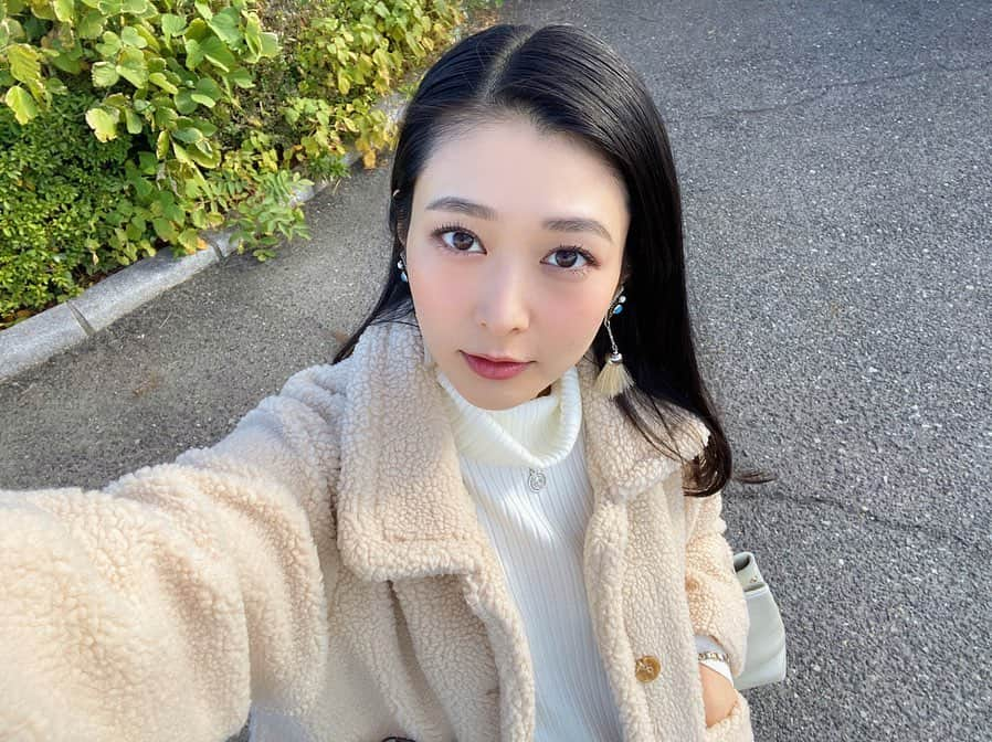 Karunaさんのインスタグラム写真 - (KarunaInstagram)「🌿👩🏼 ㅤㅤㅤ  Outer #7things Tops #searoomlynn Bottoms #uniqlo  Necklace #oia_tokyo  Earring #studious × #toga ㅤㅤㅤㅤㅤ #fashion」11月30日 20時11分 - karuna0520