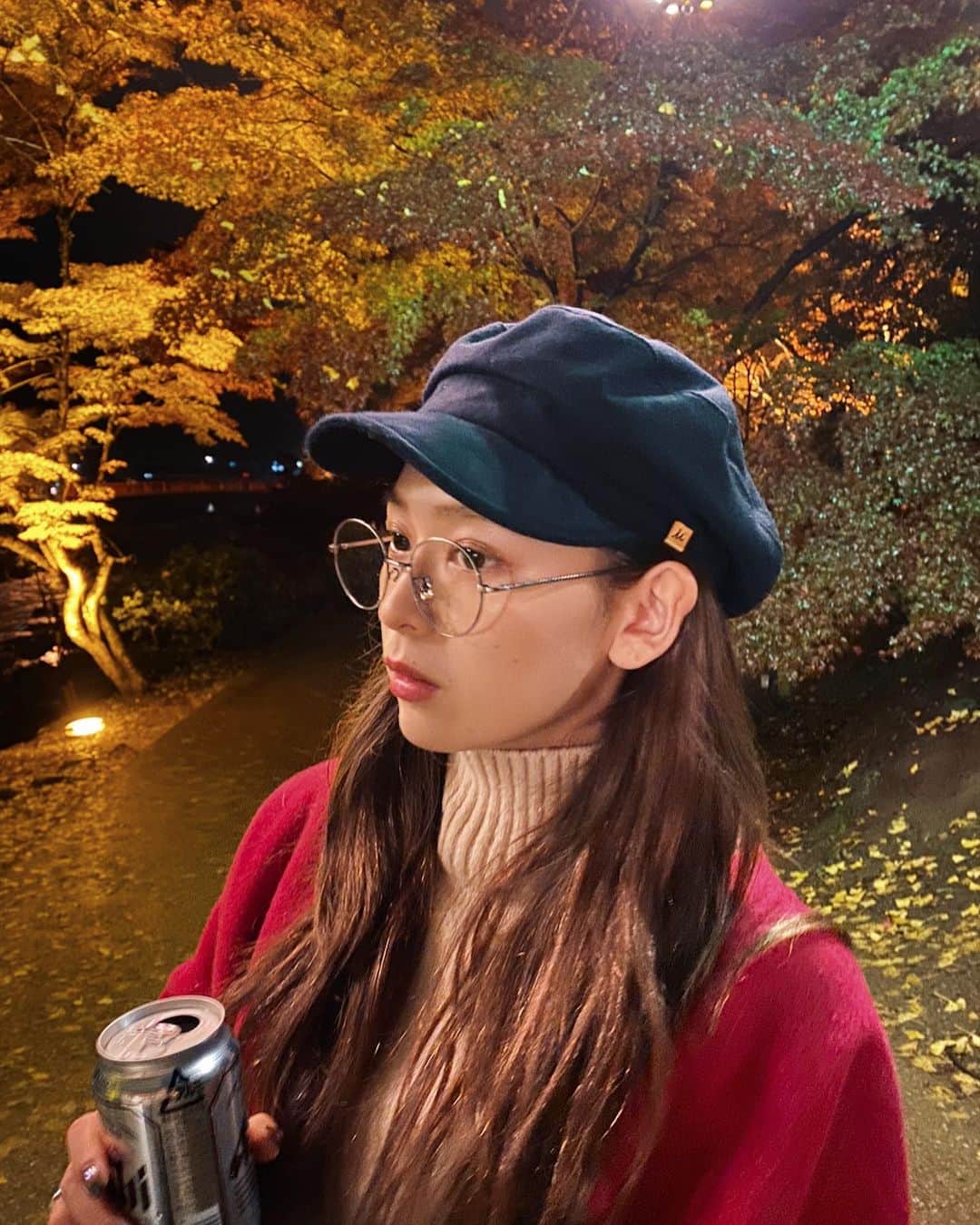 古川貴絵さんのインスタグラム写真 - (古川貴絵Instagram)「いつかの香嵐渓 大好きな味噌串カツとビール😽 珍しく色物。 たまにぶっとんだ色が欲しくなる時がある😽 #ootd」11月30日 20時26分 - _kiegram
