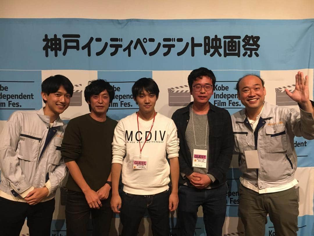 水野祐樹さんのインスタグラム写真 - (水野祐樹Instagram)「#神戸インディペンデント映画祭  大交流会 宮田バスターズ（株）チームと記念写真 #宮田バスターズ」11月30日 20時44分 - mizuno_yuki