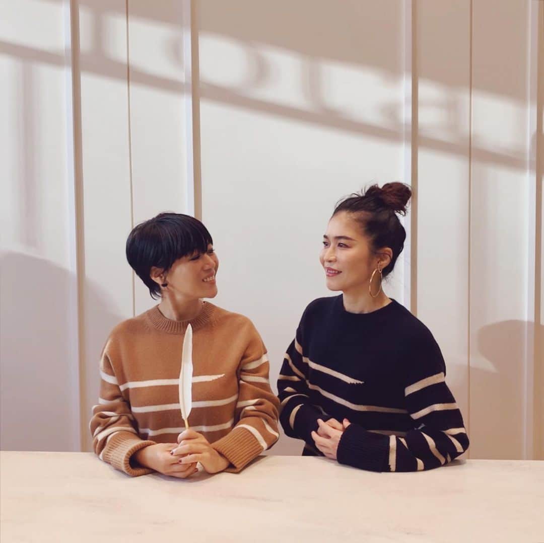 のインスタグラム：「@latotalite.jp ➕ @letalon_jp  #2人でセットアップ#1番のお気にいり♡ #今日は来て下さってありがとうございました #かずちゃんは天使#こだわることを楽しみましょ#しっくりのアンテナ  昨日の夜★愛する2人の友人と言葉をかわすと朝目が覚めたら魔法がおきました🥰ありがと  今日もいい時間を過ごせました☺︎ みなさん良い週末を☺︎おやすみなさい」