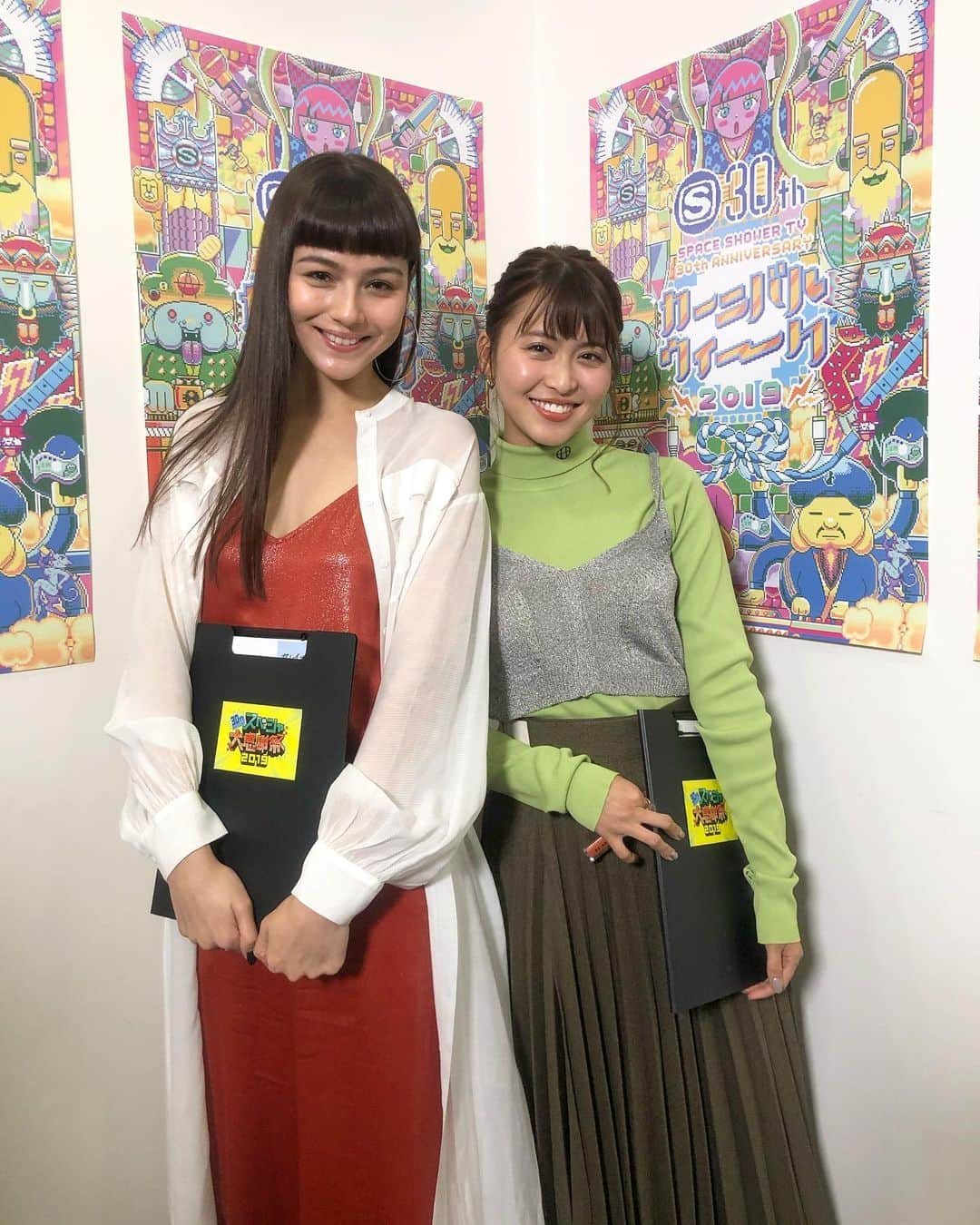 三原勇希さんのインスタグラム写真 - (三原勇希Instagram)「#スペシャ30th  2019.12.1 おめでとうございます❤️ スペシャの精神、スタッフさん達、スペシャファミリーのミュージシャン達、みんな大好きです。 私はスペシャと一緒に迎える5回目の記念日でした。スペシャがあるおかげで、音楽がもっと好きになったし、日々楽しいことだらけ。 5時間半の生放送はスペシャの凄さがギュッと詰まってました。音楽専門チャンネルなのに、メインを張るカオスな催眠術企画(がちだよ)、生放送中にガンガンスマホで仲間を呼んだりいない人に呼びかけたり写真撮っちゃう感じ、トークと無茶振りに対応可能な音楽家達。最高でしたなあ 3枚目は今の社長だよ👑 4枚目は生放送中に撮った動画だよ🎥 最近は、有料加入しなくても生配信で観られる番組とかもあるからさ、音楽好きな方はぜひ一度観てみてください❣️お願いします❣️」11月30日 21時54分 - yuukimeehaa