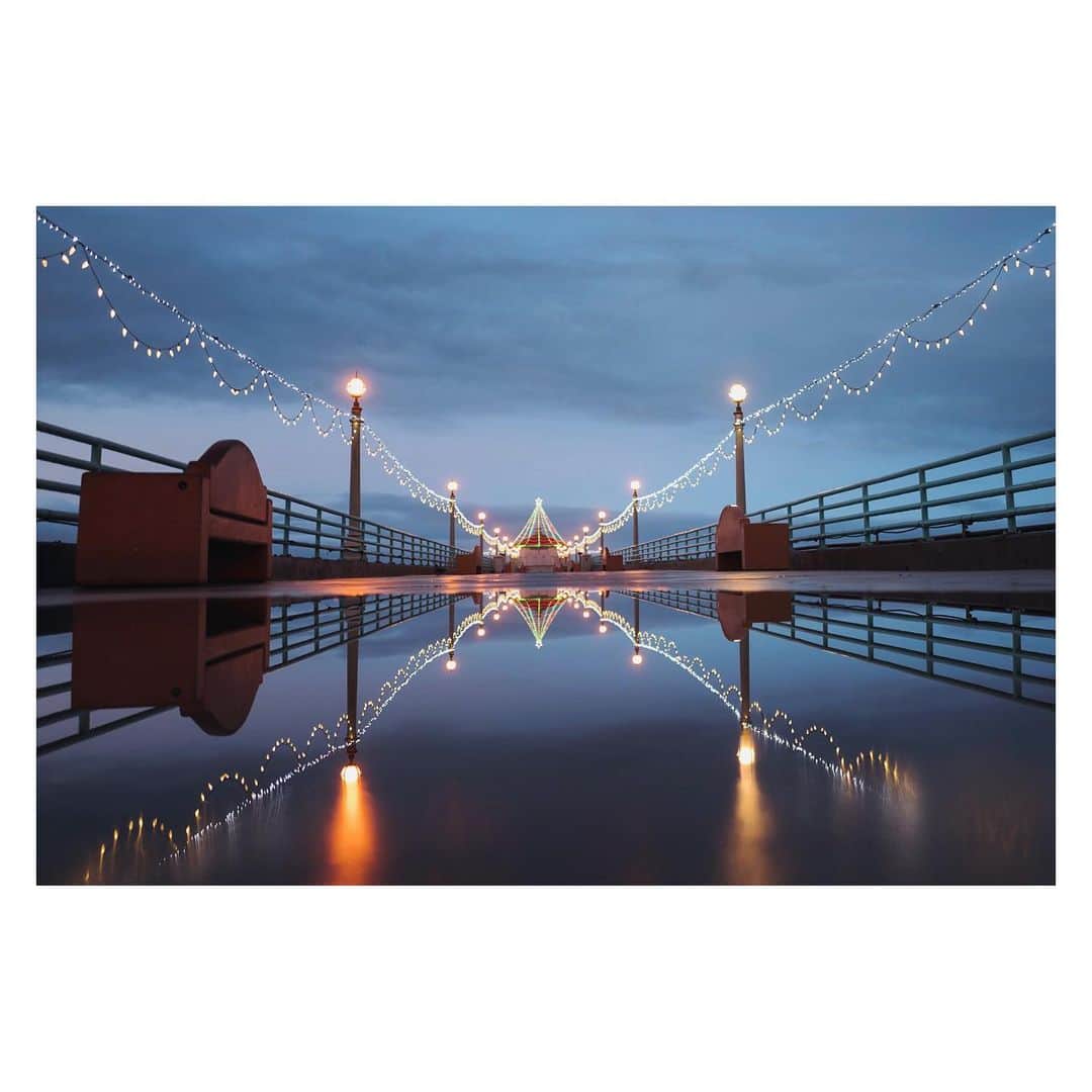 Pete Halvorsenのインスタグラム：「ahhh my favorite time of year...no no no not the holidays, it's when the puddle at the front of the pier creates this reflection after a good rain. 😅💦 . 📷 Leica Q」