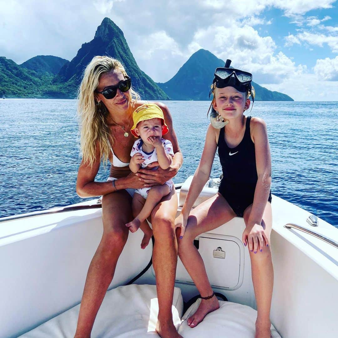 ベン・ワッツさんのインスタグラム写真 - (ベン・ワッツInstagram)「ST LUCIA it’s been emotional...... 5 th time here and it just gets better. Awesome active family holiday 👊👊 thank you @marigotbayresort and your fantastic staff and the incredible island 🌴 vibes of st Lucia  #caribbean #vibes #stlucia #pitons #marigotbayresort #benwatts #shhhh」11月30日 22時17分 - wattsupphoto