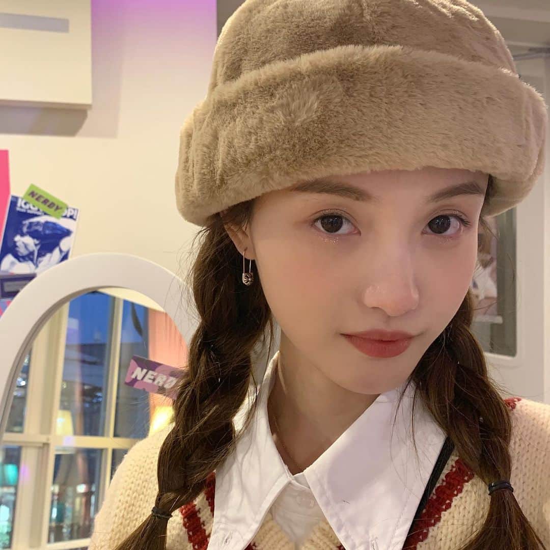 リン・シャオザイのインスタグラム