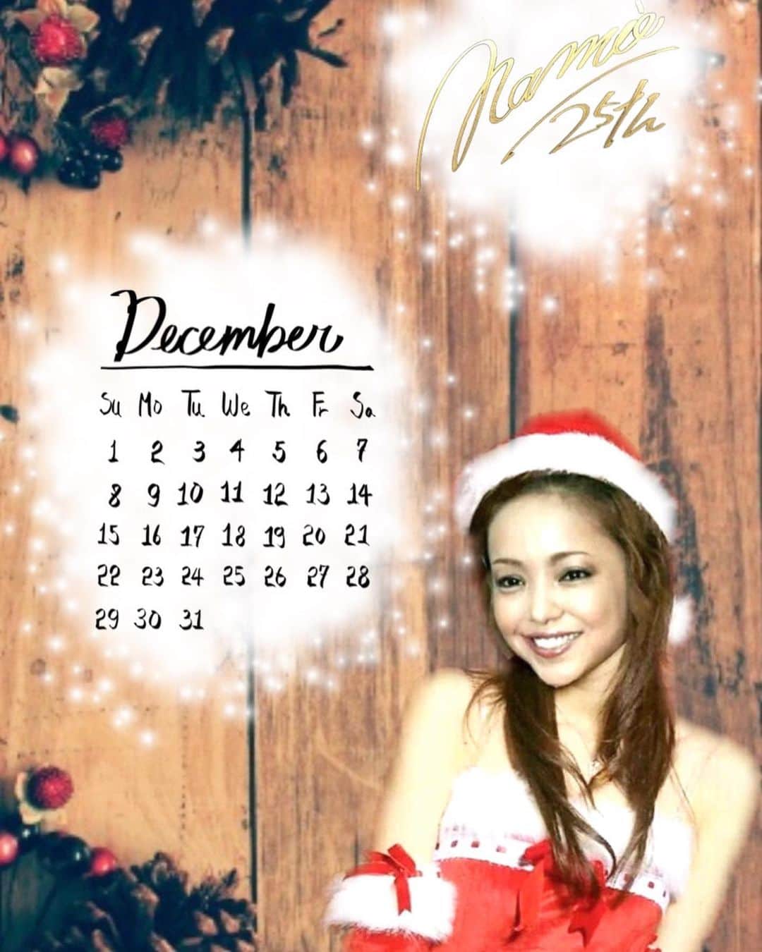 のインスタグラム：「12月の安室ちゃん待受カレンダー作りました🎄•*¨*•.¸¸♪✧ 全部全画入らず( ⌯᷄௰⌯᷅ )💭 もし欲しい方いたら🎁します🎅‪❤︎‬‪ #安室奈美恵 #namieamuro  #xmas  #カレンダー」