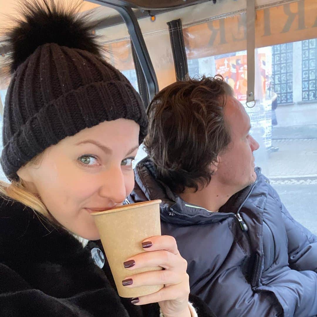 ホフマン・ノーラのインスタグラム：「Sightseeing on」