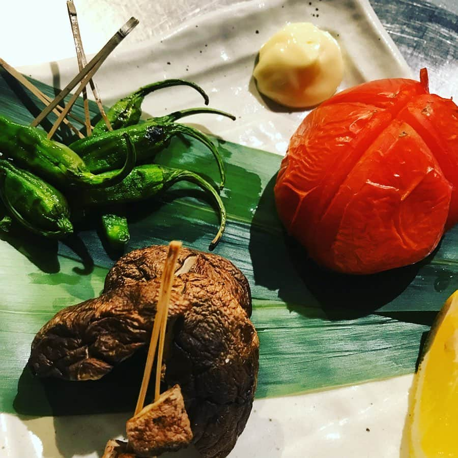 hanatsubaki029さんのインスタグラム写真 - (hanatsubaki029Instagram)「本日野菜の炭火焼き！内容は日替わりで新鮮野菜をお届けしてます🌽  #個室#イーマ#photooftheday #instafood #instagood #photographer #和食#ブライダル#居酒屋#梅田#いいね#まかない#osaka#ランチ#予約#米活#女子会#宴会#日本酒#阪神百貨店#駅近#サプライズ#ママ会#炭火焼き」11月30日 23時29分 - hana.tsubaki29