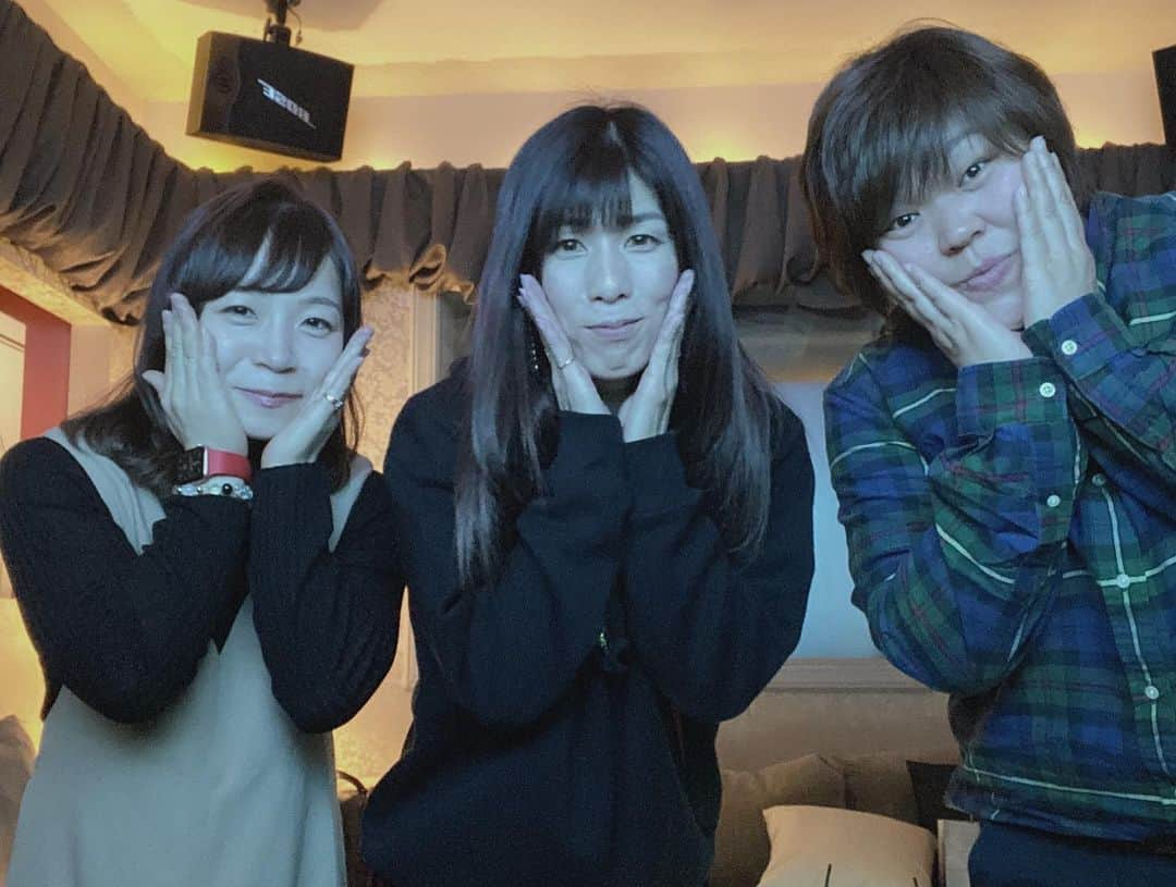 吉田沙保里さんのインスタグラム写真 - (吉田沙保里Instagram)「やっと会えたぁー♥️♥️♥️ 3人で会うのは1年ぶりかな？😆 相変わらず話が尽きないよねー🤣 みんな、それぞれの道で頑張れている事が幸せ😊 また、時間を見つけて会いましょう💓 楽しかったぁー♡ みかちゃん、ひろみちゃんありがとう♥️ #仲良しアスリート #杉本美香 #三宅宏実」11月30日 23時49分 - saori___yoshida