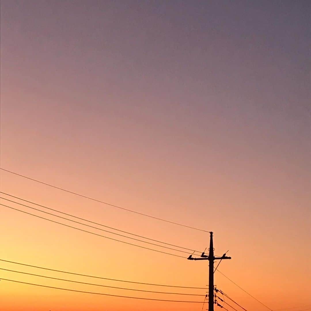 村上りいなさんのインスタグラム写真 - (村上りいなInstagram)「Today's sunset was very beautiful.😌 And the gradation of the sky was wonderful‼︎💞」11月30日 23時55分 - riina_murakami