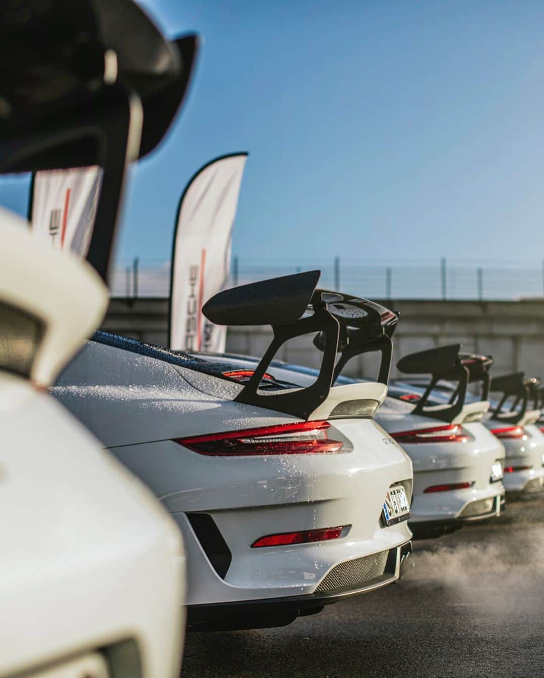 Porscheさんのインスタグラム写真 - (PorscheInstagram)「For the final Track Experience Training of the 2019 Season, 33 drivers headed to the Autódromo Internacional do Algarve in Portugal. Along with the Master Cup and Master Training, drivers were also able to experience the Taycan for the first time, with the event whetting the appetite for more of the same in 2020. (📸: @desmondlouw) #Porsche #PorscheExperience #Taycan」11月30日 23時58分 - porsche