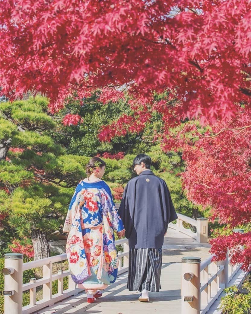 CLAIREのインスタグラム：「お散歩中🍁 ・ @clairebridalstudio」