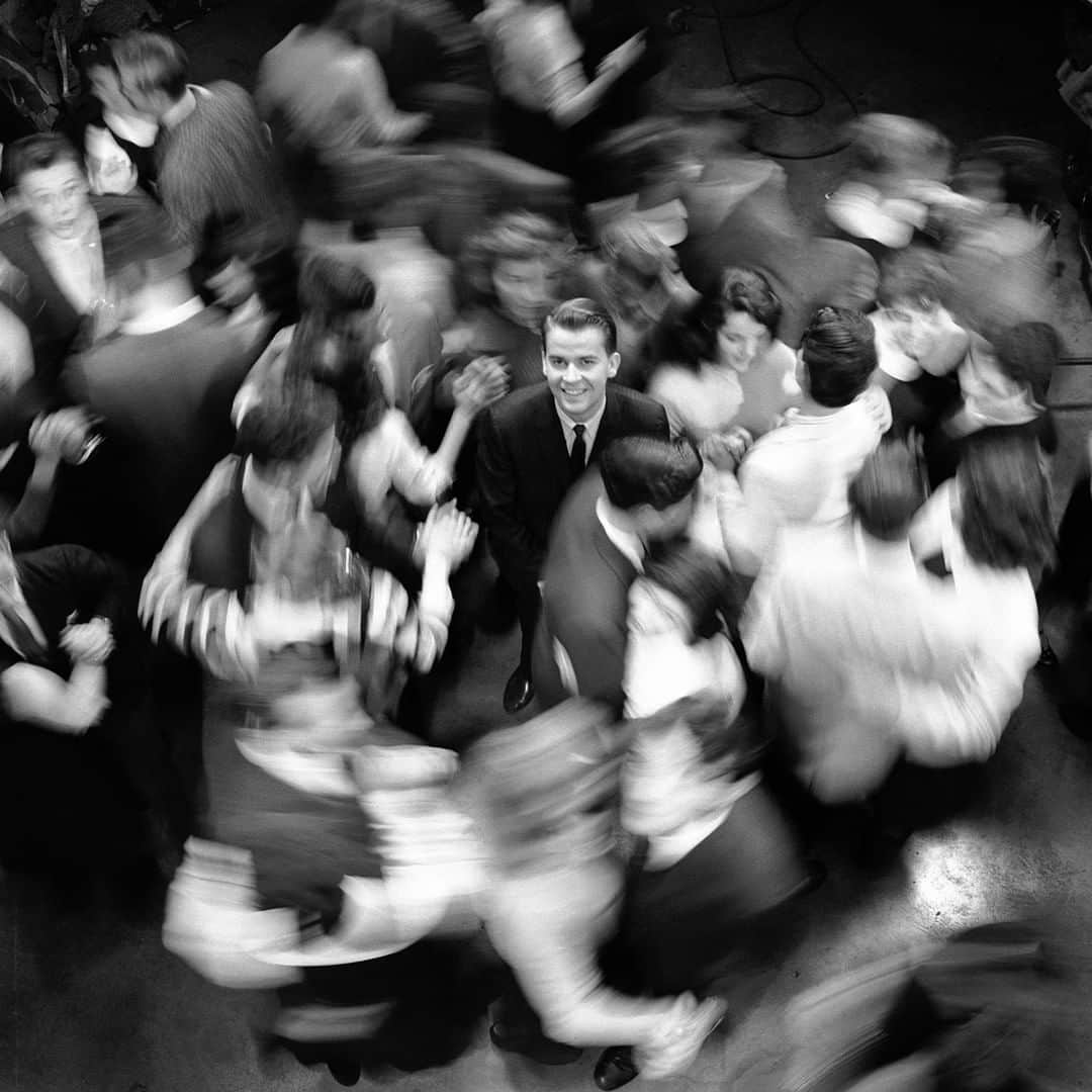 lifeさんのインスタグラム写真 - (lifeInstagram)「LIFE legend Dick Clark was born 90 years ago today on November 30, 1929 in Mount Vernon, New York. He is pictured here standing in the middle of teenage dancers whirling around him on the dance floor during his American Bandstand Show in 1958. (Paul Schutzer/The LIFE Picture Collection © Meredith Corporation) #LIFElegends #DickClark」12月1日 0時12分 - life