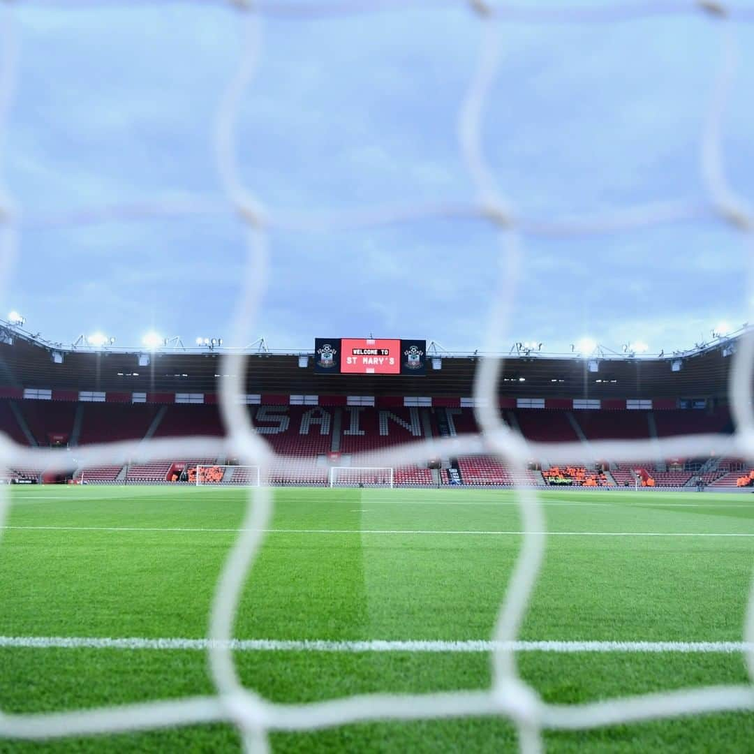 ワトフォードFCさんのインスタグラム写真 - (ワトフォードFCInstagram)「Welcome to St Mary's Stadium 🏟️ #SOUWAT」12月1日 0時48分 - watfordfcofficial