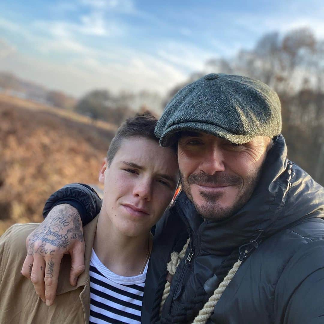 デビッド・ベッカムさんのインスタグラム写真 - (デビッド・ベッカムInstagram)「Walking Olive & Fig and still Cruzie is trying to pull off the Blue Steel 😄 @cruzbeckham good try handsome ♥️」12月1日 1時16分 - davidbeckham