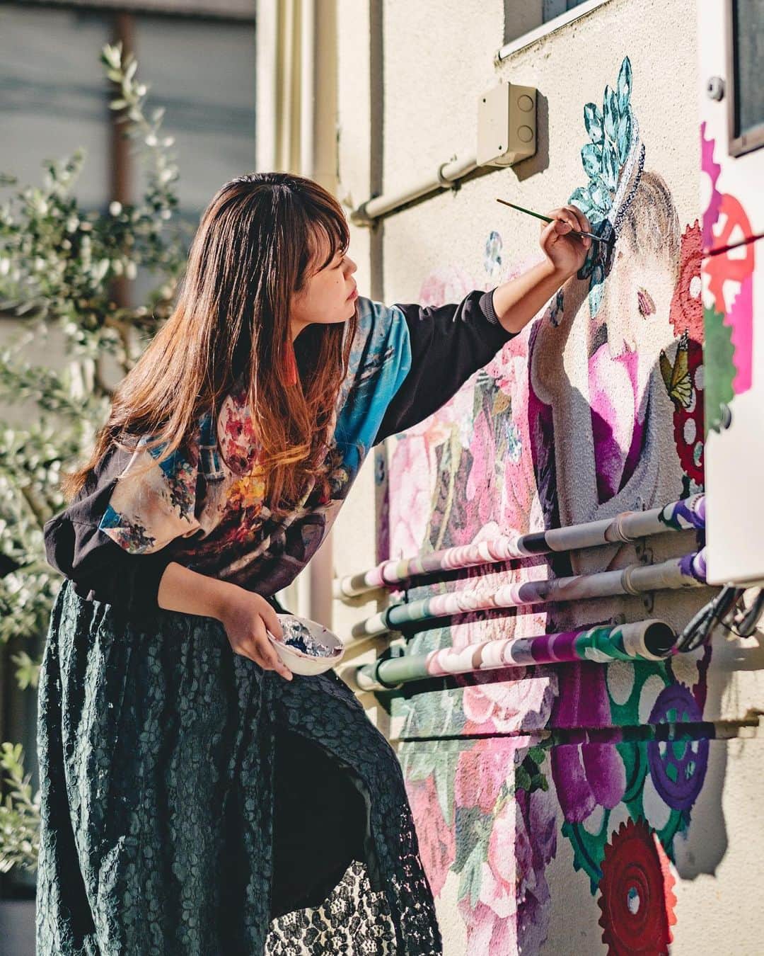 小林舞香さんのインスタグラム写真 - (小林舞香Instagram)「Maika's Mural Painting #maikamural  Vol.6 Waiting for Spring . . http://maika-k.com Email: maika.k.muscovite@gmail.com . . photo by @kentaro_takahashi_  #壁画 #壁画師 #mural #muralist #muralpainting #art #illustration #drawing #draw  #acrylicpaint #fairytail #contemporaryart #contemporarypainting #fantasy #instaart #arts #exhibition #earth #gallery #masterpiece #amsterdam #creative #artwork #acrylic #acrylicpainting  #artworks #絵画 #絵  #modernart @artsy @londonartfair @vanartgallery @themuseumofmodernart @coldplay @artnet @artnewsmag @beautifulbizarremagazine @theguideartists」12月1日 11時41分 - maikyarian