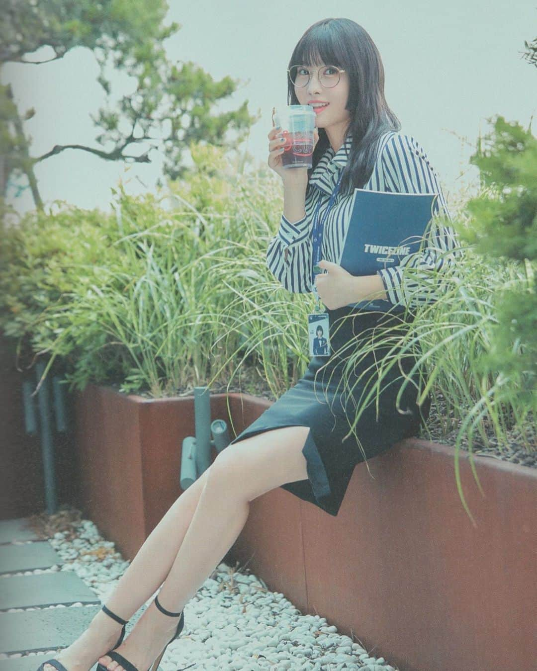 モモさんのインスタグラム写真 - (モモInstagram)「♡ [Scans] 191201 - TWICE Entertainment TWICEZINE Scans - happy december everyone🎄 #MOMO #트와이스 #모모 #平井もも #もも #TWICE ©️ tsanat」12月1日 11時56分 - momojype