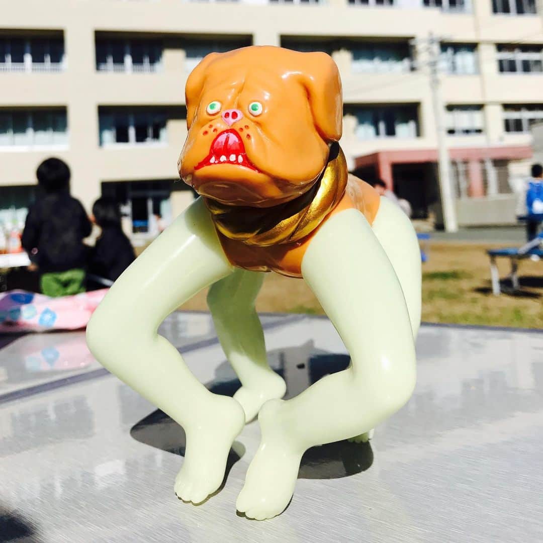 デハラユキノリのインスタグラム：「ソフビ解体新書 sofvi dismantling もう正解が分からない #dehara  #deharayukinori  #tosakenta」