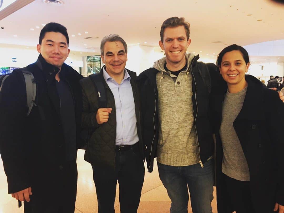 Table 9 TOKYO のインスタグラム：「明後日12月3日からスタートする、GABRIEL KREUTHER SPECIAL DINNERを前にシェフとスタッフ達が来日されました！  ニューヨークで最も旬なミシュラン2つ星シェフの味をお楽しみに！」