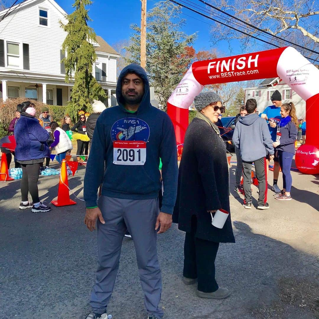 カル・ペンさんのインスタグラム写真 - (カル・ペンInstagram)「Just beat a 9 year old in a 5K no big deal.」12月1日 4時28分 - kalpenn