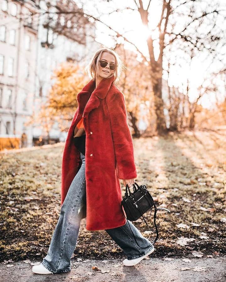 のインスタグラム：「Finding that fall #goldenlight」