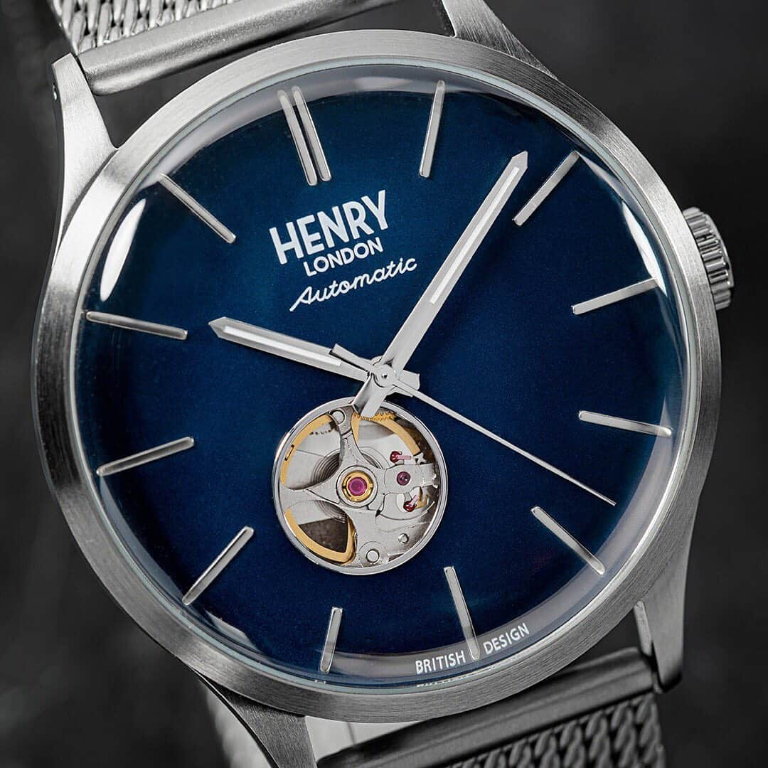 Henry London Official page of Britishさんのインスタグラム写真 - (Henry London Official page of BritishInstagram)「Feeling blue after Black Friday? Well it hasn’t finished yet! There’s still time to get yourself one of these classic watches and several others at half price 🖤 . . . #henrylondon #henrywatches #menswatches #womenswatches #britishdesign #britishbrand #vintage #heritage #wristwatchcheck #blackfriday #blackfridaydeals #sale #blackfriday2019 #blackfridaysale #50% #blackfridayweek #dontmissout #christmas #christmasgifts  #watchsale #watchphotography  #automatic #openheart #automaticwatches #skeletonwatch #exhibitioncaseback #mechanicalwatch #automaticmovement #mensfashion #wristwatch」12月1日 6時34分 - henrywatches