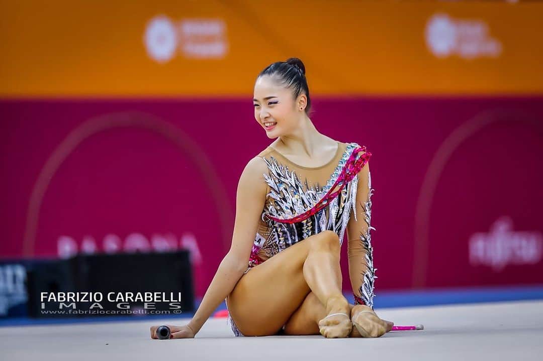 皆川夏穂のインスタグラム：「Thank you🙏💙 ﻿ @phenricodellavalle ﻿ @fabriziocarabelliimages﻿ ﻿ ﻿ ﻿ #rhythmicgymnastics﻿ #roadtotokyo2020  #1分1秒を大切に  #全てに感謝 🙏」