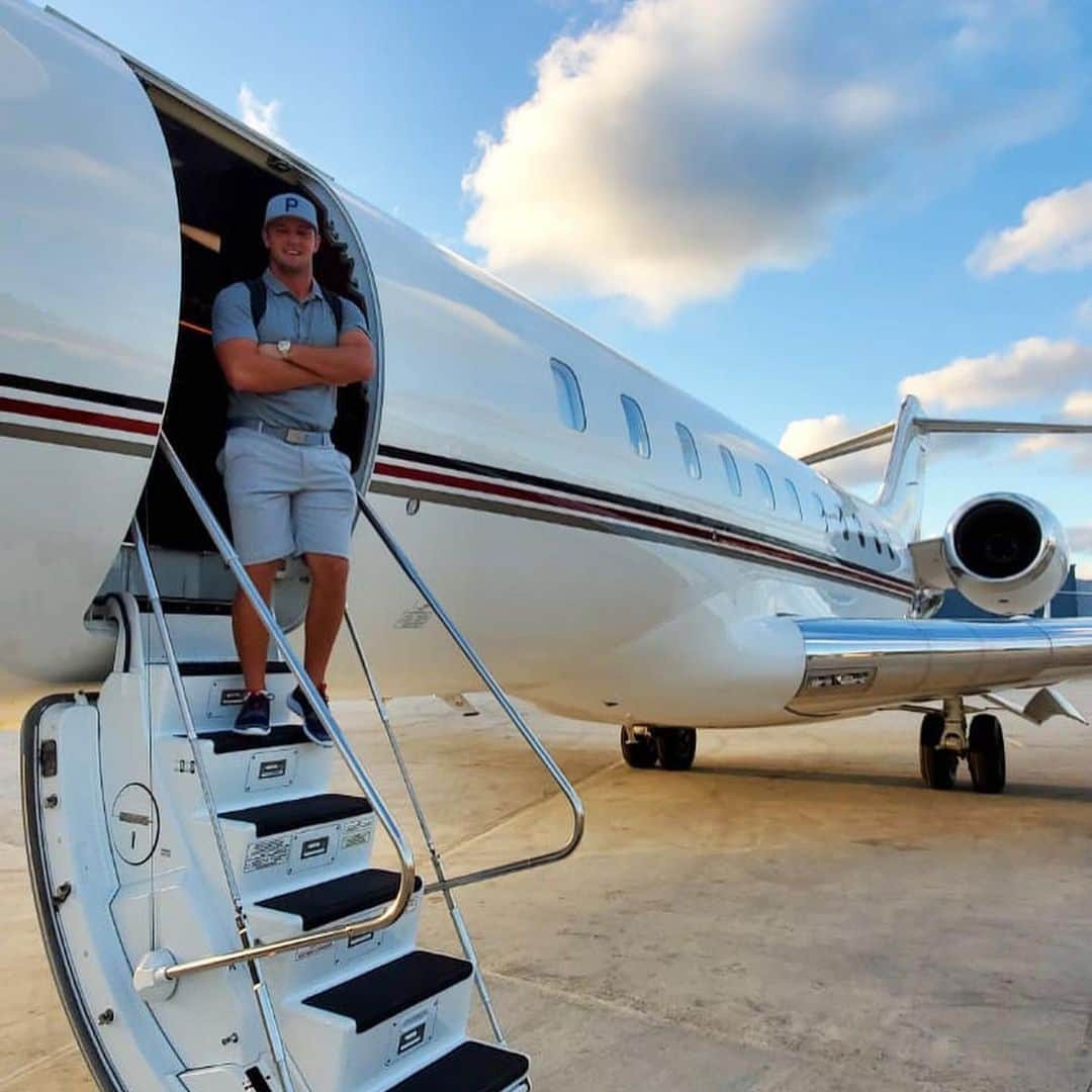 ブライソン・デチャムボーさんのインスタグラム写真 - (ブライソン・デチャムボーInstagram)「Thank you to @NetJets for the upgrade to the Bahamas. Nothing like a Global 5000! Looking forward to getting back at it at Hero. @albanybahamas @tgrliveevents」12月1日 8時57分 - brysondechambeau