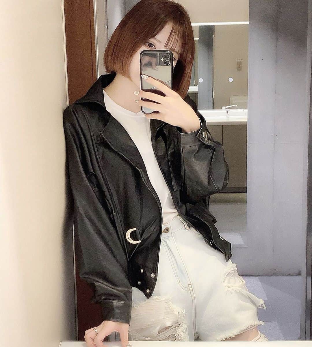 一ノ瀬りとのインスタグラム：「とつぜん人生しんどいモードになってしまい虚無感に襲われてるからなんか元気になれそうなお話してみて〜〜〜元気付けて〜〜〜😞」