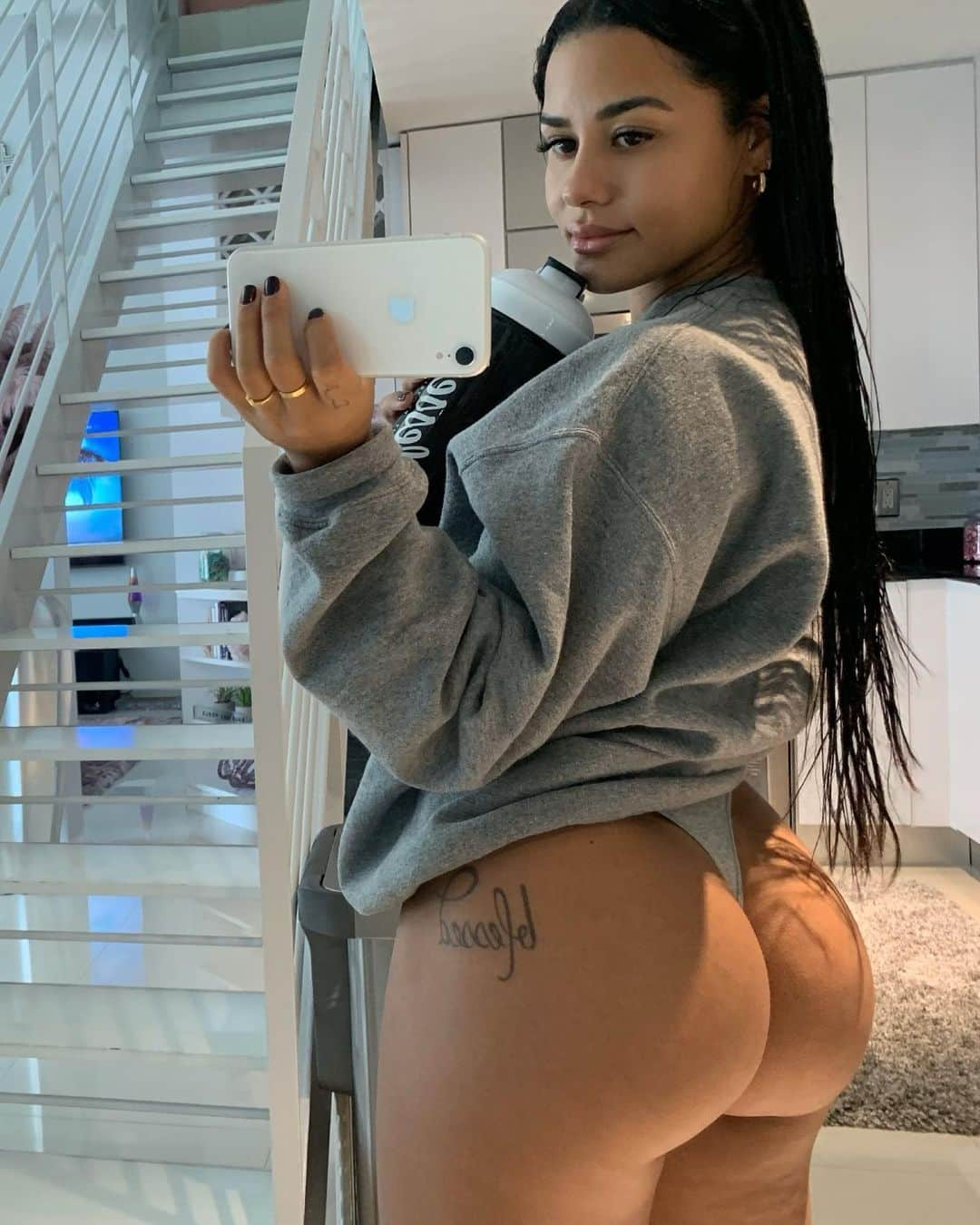 Katya Elise Henryさんのインスタグラム写真 - (Katya Elise HenryInstagram)「@ehplabs BLACK FRIDAY SALE is still going - did you get yours yet?! 🖤 save up to 60% off your fave supplements 🔥 Use code ‘KATYABF’ to unlock the sale & get your bonus gifts! 😝 . 🖤 4 stacks to choose from! 🌱 my personal fave is the Fit 'N Blessed Stack 🖤 stacks are suitable for FAT LOSS & MUSCLE GAIN! . it's time to chase them winter gainz everyone ❄ . Available on www.ehplabs.com 🖤 CODE: KATYABF for the stacks (for your free gift), & CODE: KATYA10 for everything else!」12月1日 10時09分 - katyaelisehenry