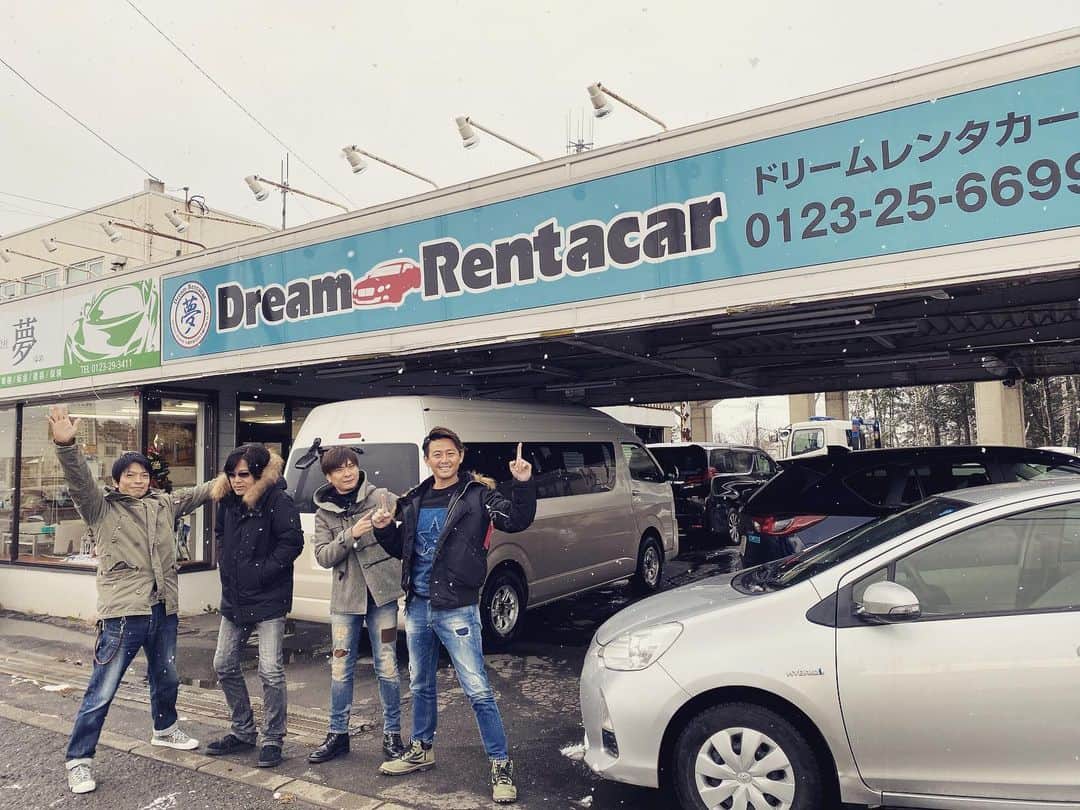 吉本大樹さんのインスタグラム写真 - (吉本大樹Instagram)「doa #LiveTour #WinterLive #opendoor 2019 This tour’s first gig has started from Sapporo/Hokkaido 🤘🏻 楽しい時間をありがとうございました！ 皆さんのキョトンとした表情が笑えましたwww そして @dream_renta_car さんには今回もお世話になりました！！ もっと頻繁に北海道来たい！ なんか札幌での仕事下さい🤪」12月1日 10時41分 - hiroyoshimoto