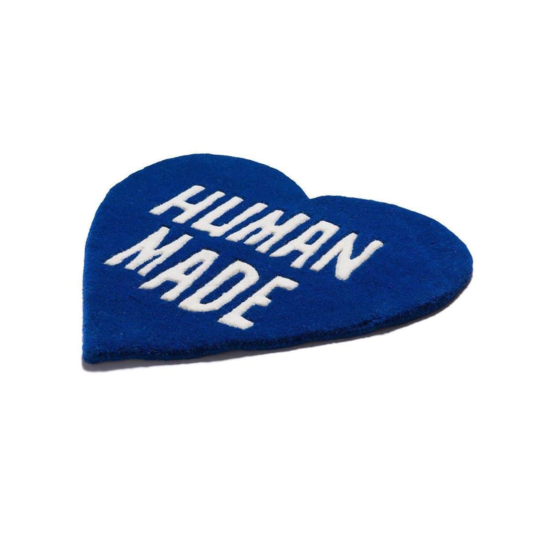 HUMAN MADEさんのインスタグラム写真 - (HUMAN MADEInstagram)「"HEART RUG" now available in store and online. www.humanmade.jp  定番ロゴをモチーフとしたラグマットです。 ※1点1点手作業で生産している為、サイズに多少誤差がございます。 Heart logo shape rug. ※This product is manufactured by hand, size may vary.」12月1日 11時07分 - humanmade