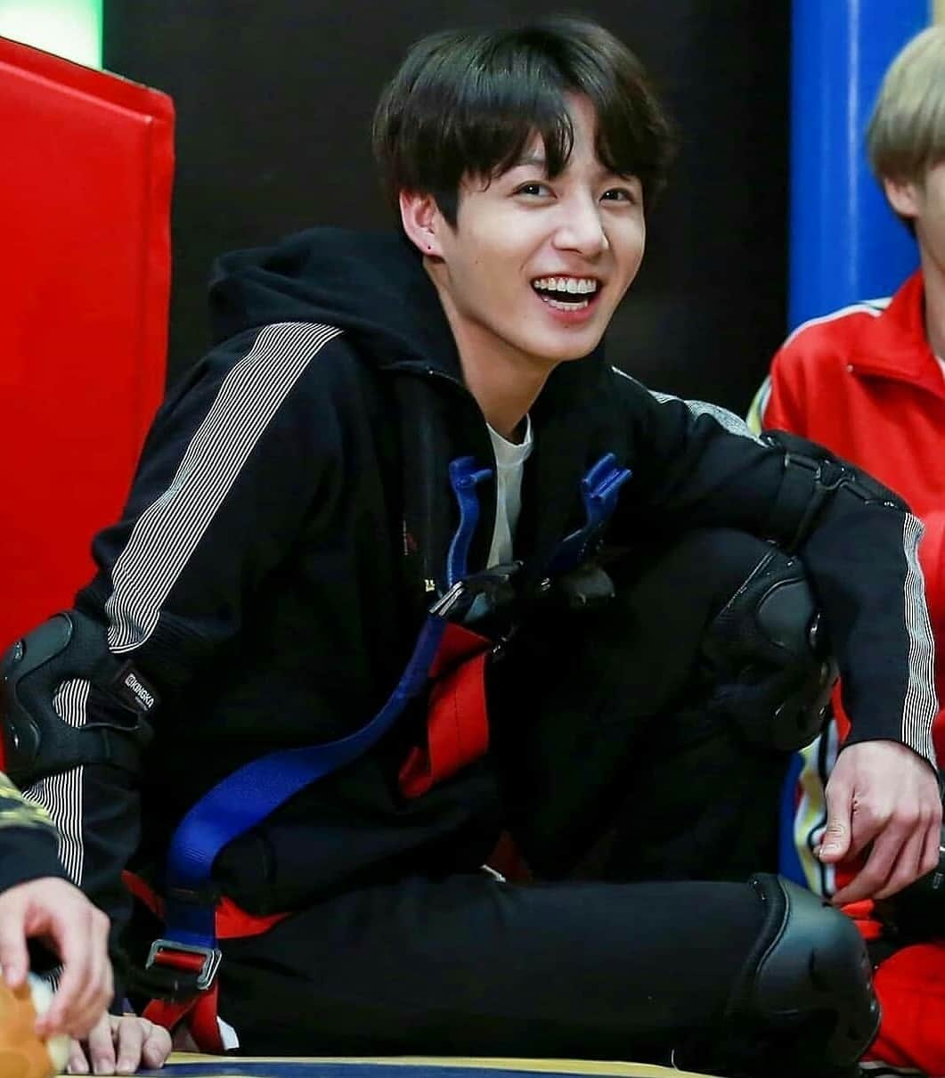 ユ・スンホさんのインスタグラム写真 - (ユ・スンホInstagram)「JEON JUNGKOON AND HIS BUNNY SMILE A THREAD ;; 💁🐰 — ▶ follow @winterbearytae for more💕 - —🐥💜🐯— #jungkook}¸.*☆*¸.*♡*.¸ #bts #jeonjungkook #jk #박지민 #좋아요👍 #좋아요💕 #좋아요그램 #좋아요반사 #선팔맞팔환영 #선팔맞팔환영🙌 #선팔하면맞팔가요 #선팔하면맞팔🙆 #선팔하면맞팔🙌 #팔로우미 #팔로우환영 #팔로우그램 #팔로우환영💕 #팔로우해요 #인친환영 #인친해요 #맞팔해용 #맞팔선팔🙆 #소통해요🙌 #btsmemes #kpop #방탄소년단}」12月1日 22時06分 - fluffy.ksn