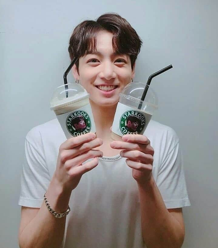 ユ・スンホさんのインスタグラム写真 - (ユ・スンホInstagram)「JEON JUNGKOON AND HIS BUNNY SMILE A THREAD ;; 💁🐰 — ▶ follow @winterbearytae for more💕 - —🐥💜🐯— #jungkook}¸.*☆*¸.*♡*.¸ #bts #jeonjungkook #jk #박지민 #좋아요👍 #좋아요💕 #좋아요그램 #좋아요반사 #선팔맞팔환영 #선팔맞팔환영🙌 #선팔하면맞팔가요 #선팔하면맞팔🙆 #선팔하면맞팔🙌 #팔로우미 #팔로우환영 #팔로우그램 #팔로우환영💕 #팔로우해요 #인친환영 #인친해요 #맞팔해용 #맞팔선팔🙆 #소통해요🙌 #btsmemes #kpop #방탄소년단}」12月1日 22時06分 - fluffy.ksn