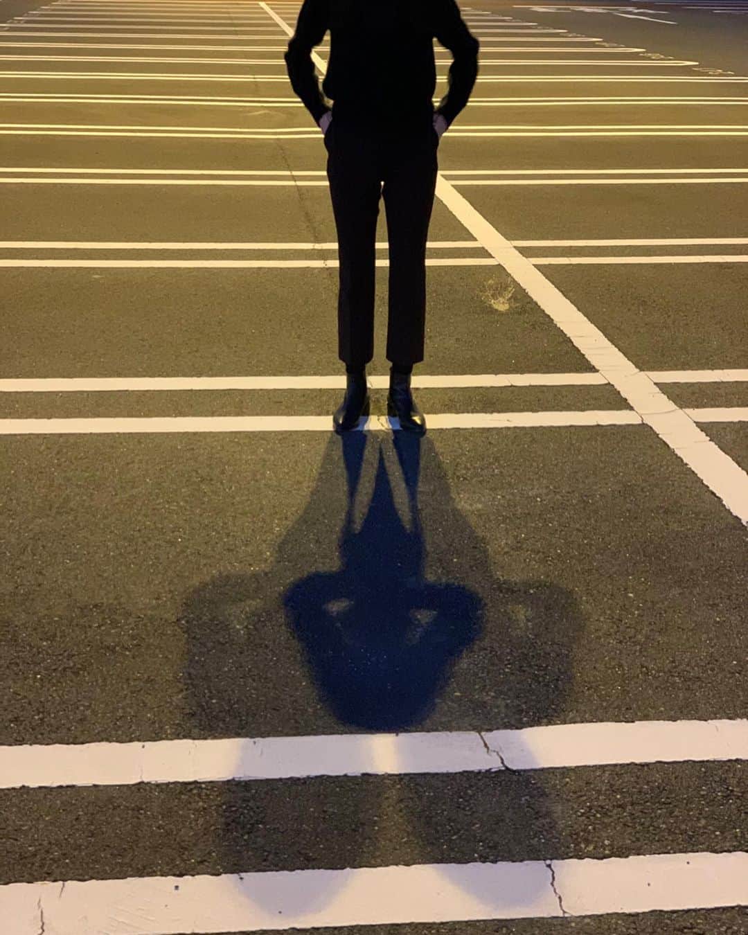 橋本真実さんのインスタグラム写真 - (橋本真実Instagram)「寒くなりましたね🍂  #晴れた日の夕暮れ #きれい」12月1日 20時58分 - mami_hashimoto130